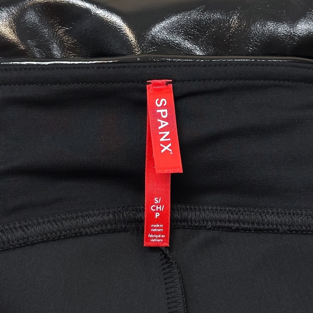 SPANX Faux Patent Leather Leggings Black NEW - Picture 14 of 15